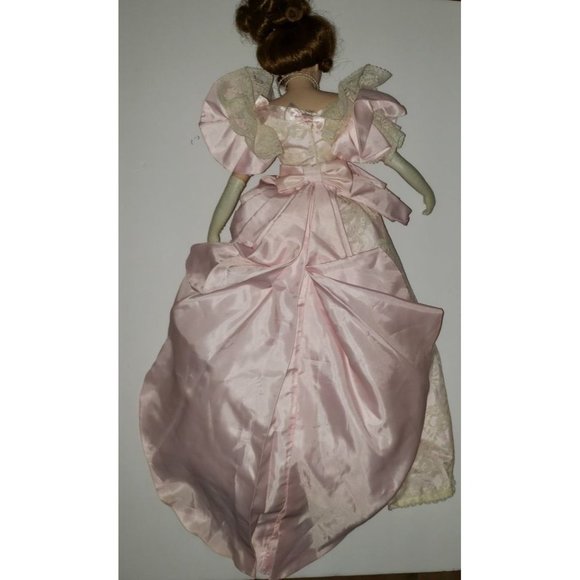 Lenox 22" Porcelain Doll Evening at the Gala Limited Ed. 1992 - Picture 4 of 11